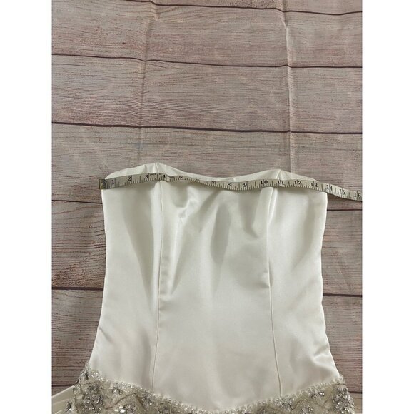 Demetrios Women's Ivory Sleeveless Ball Gown Wedding Dress - 2 - Picture 10 of 15